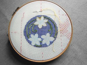 Colbert Embroidery, Surface Stitches on Evenweave Fabric, Stem Stitch, Split Stitch